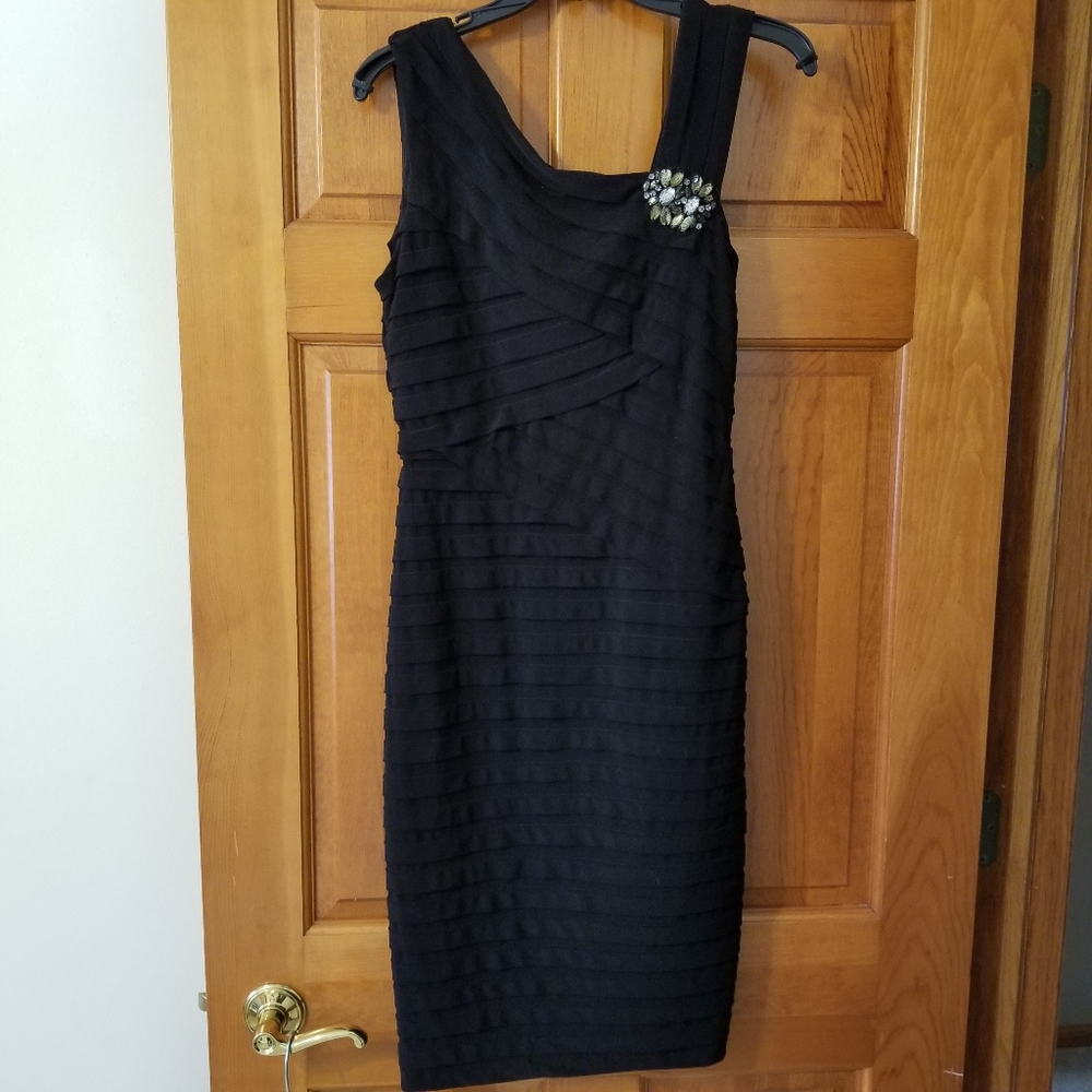 Sleeveless Black Dress